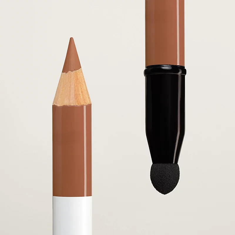 Beige eyeliner